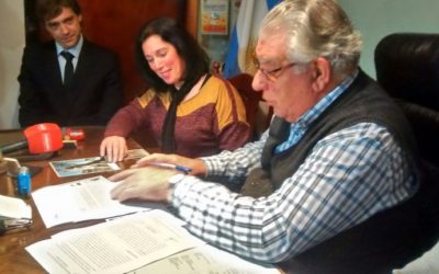 Firma de convenio de colaboración académica con el municipio de Capitán Sarmiento – 10 de junio 2016